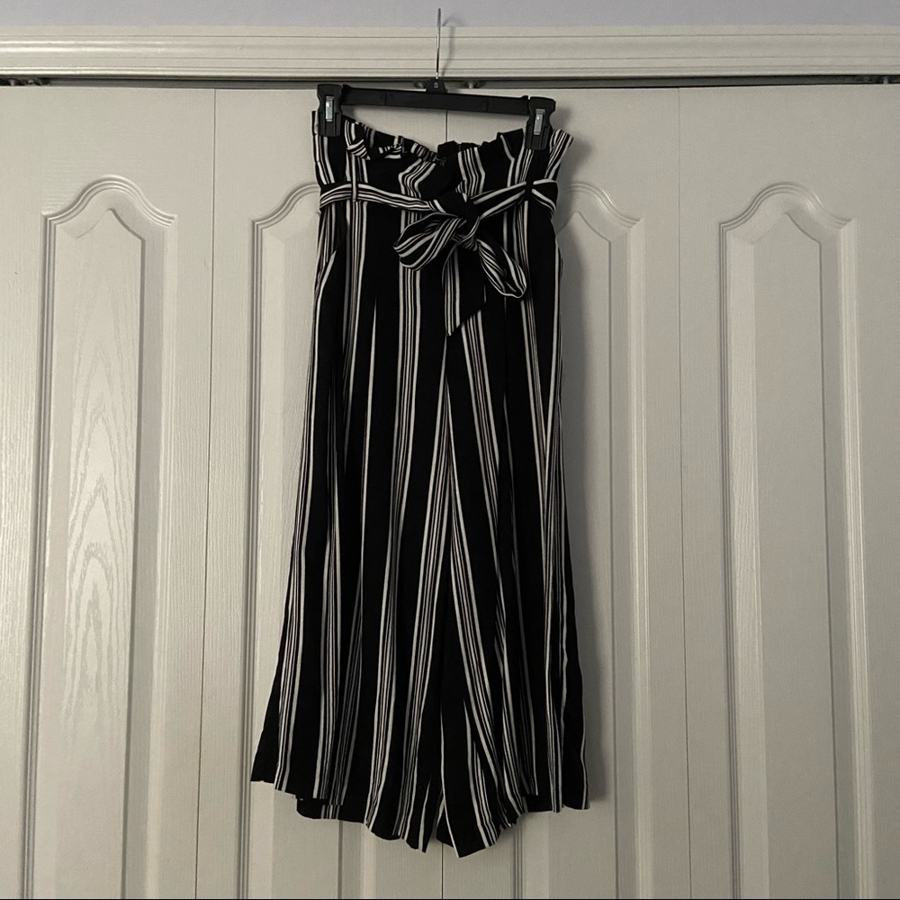 Forever 21 Paperbag Pants (S)